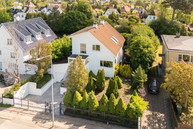 Bernstorffsvej 202, 2920 Charlottenlund